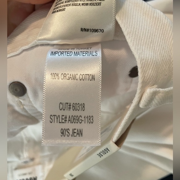 AGOLDE 90s Mid- high rise (13”) Loose Fit Jeans in WHITE VANISH spring vacation - Picture 13 of 15